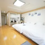 Enjoy Budget Apartment In Gangnam 2