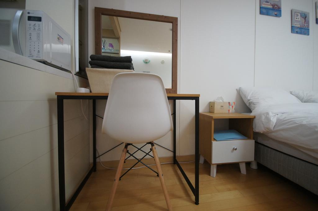 Apartment Enjoy Budget In Gangnam 2 Seoul